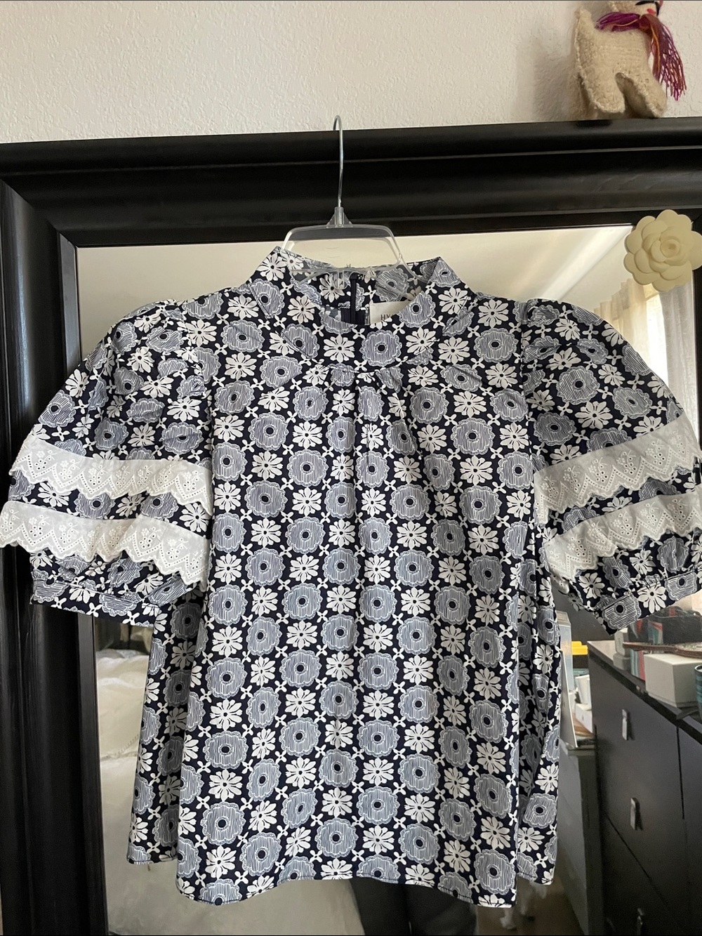 Navy Floral Lace-Trim Short Puff Sleeve Blouse